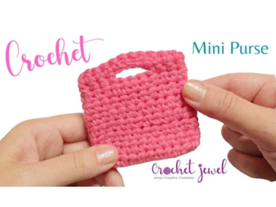 crochet mini purse 