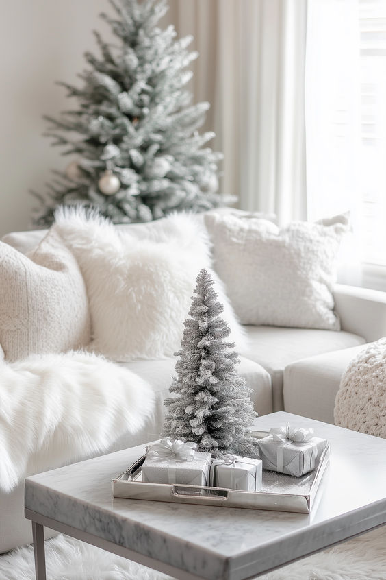 Christmas Coffee Table Decor Ideas